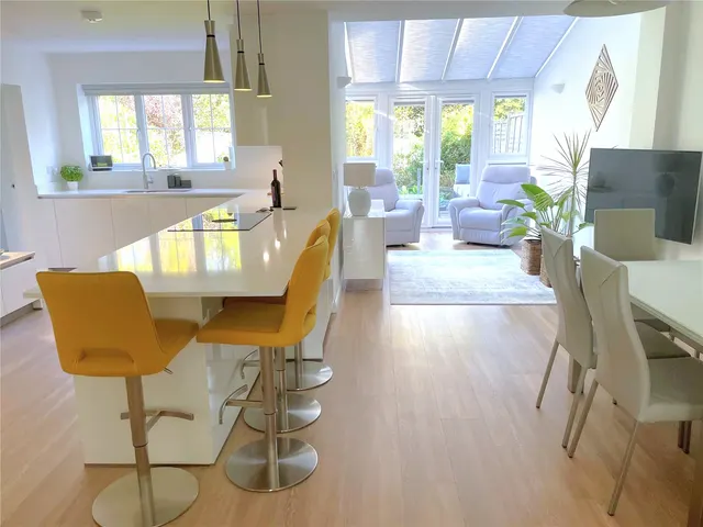 Greenhurst Drive, East Grinstead, RH19, photo 2