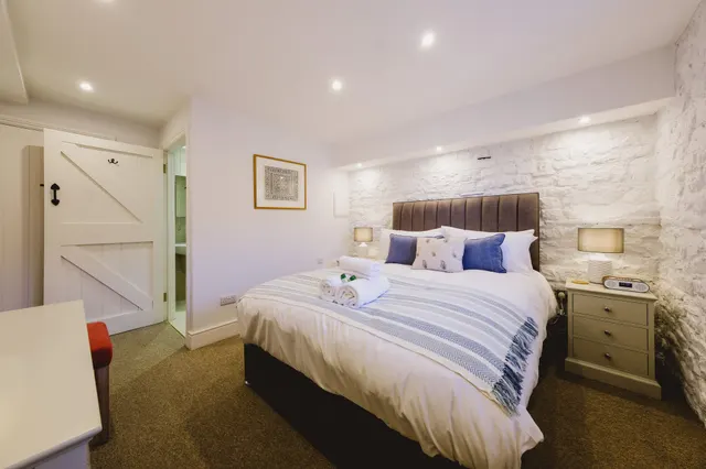 Tockington Park Lane, Almondsbury, BS32, photo 3