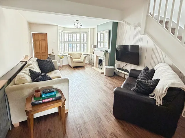 Albert Street, Warley, CM14, photo 1