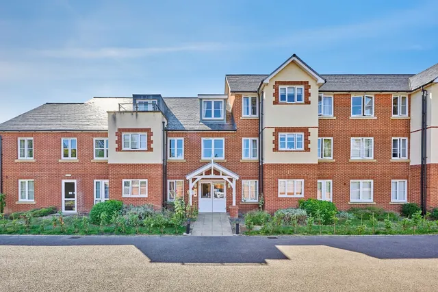 Radwinter Road, Saffron Walden, CB11, photo 1