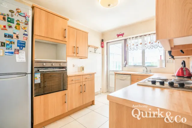 Gainsborough Avenue, Canvey Island, SS8, photo 2