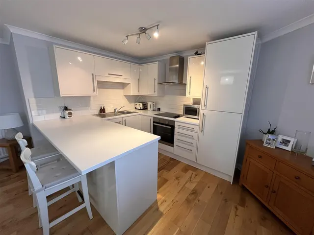 South Street, Alderley Edge, SK9, photo 3