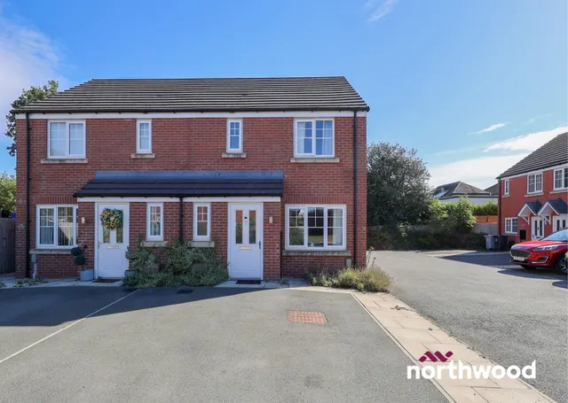 Holly Drive, The Heath, CW11, photo 1