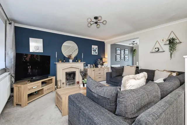 Photo 2 — The Mere, Ashton-under-Lyne, Greater Manchester, OL6