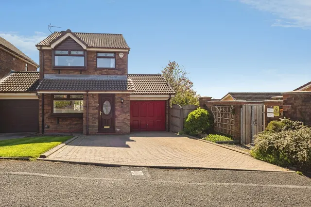 The Mere, Ashton-under-Lyne, Greater Manchester, OL6, photo 1