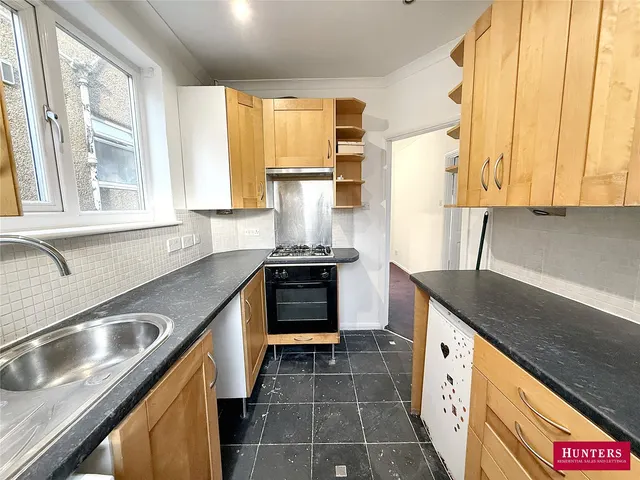 Photo 2 — Connaught Road, Barnet, EN5 2PY
