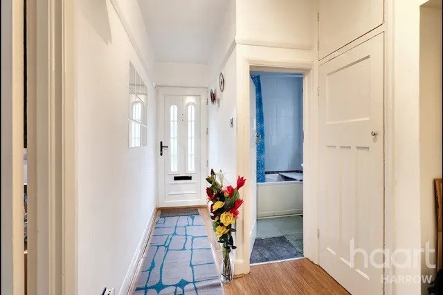 Lowther Road, Stanmore, HA7, photo 2