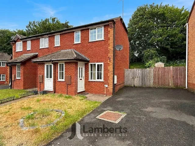 62 Abbey Close, Bromsgrove, photo 1