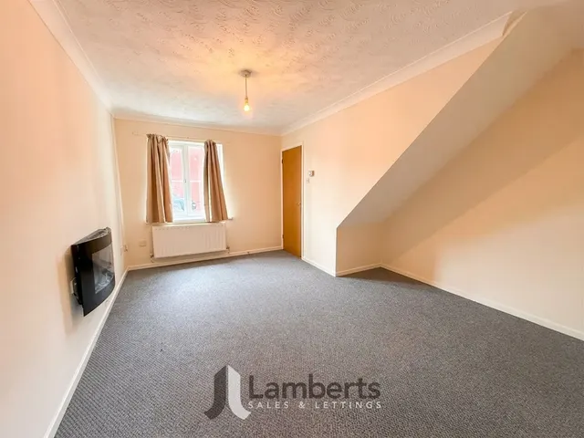 Photo 3 — 62 Abbey Close, Bromsgrove