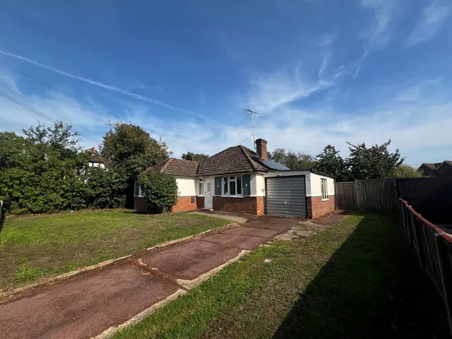 The Street, Willsborough, TN24, photo 1