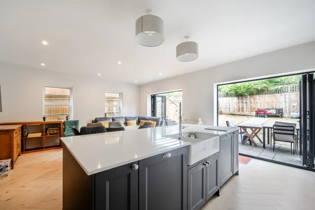 Photo 3 — Brunswick Close, Epsom, KT17