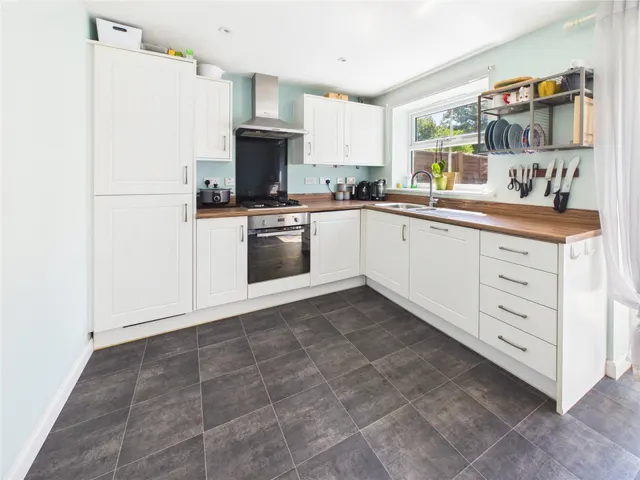 Oak Leaze, Charlton Hayes, BS34, photo 3