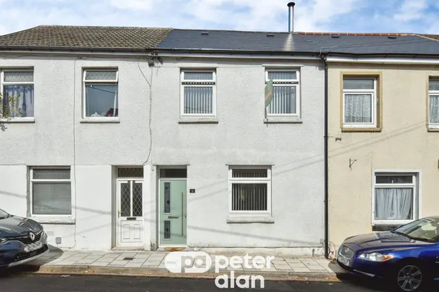 Alma Street, Aberdare, CF44, photo 1