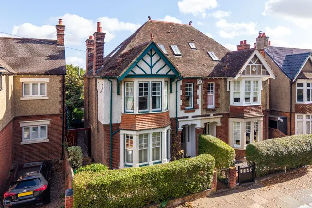 Shaftesbury Avenue, Bedford, photo 1