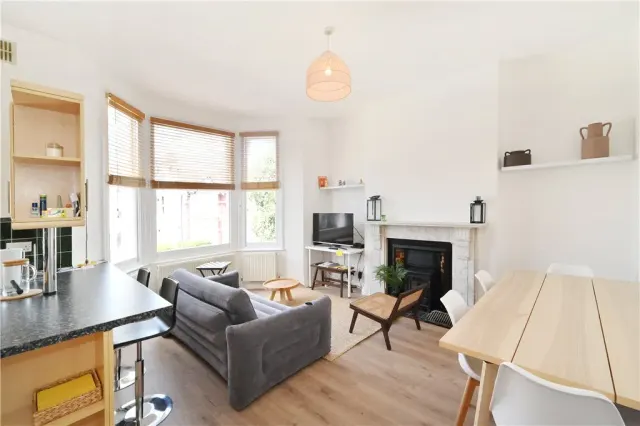 Harvist Road, London, NW6 6HB, photo 1