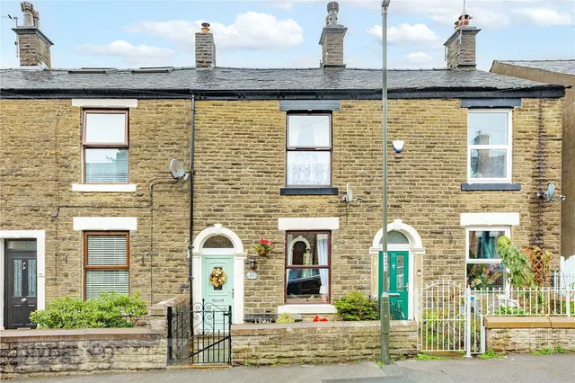Pikes Lane, Glossop, SK13, photo 1