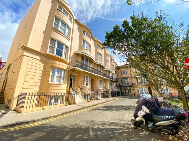 Bedford Square, Brighton, BN1, photo 3