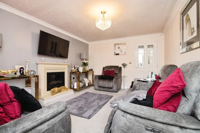 Photo 3 — Edwin Phillips Drive, West Bromwich