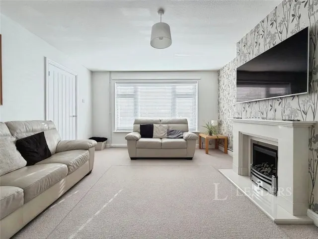 Plaw Hatch Close, Bishop's Stortford, CM23, photo 3