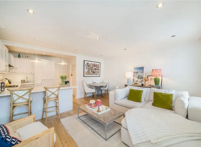 Boutflower Road, Clapham Junction, SW11, photo 1
