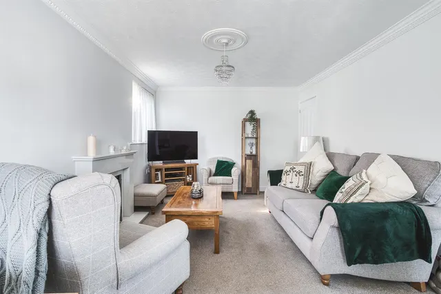 Devonshire Drive, Mickleover, photo 2