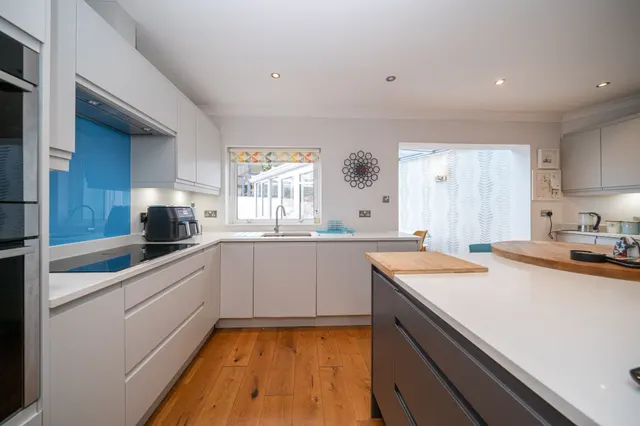 Woodlands Avenue, Berkhamsted, HP4, photo 3