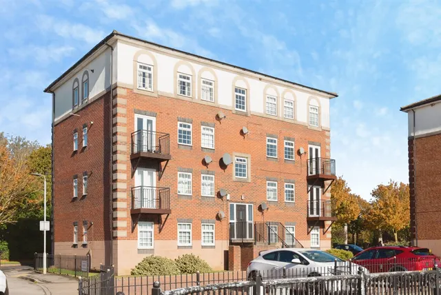 Sequana Court, Hull, HU9, photo 1