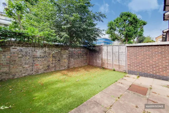 Blyth Close, London, E14, photo 2