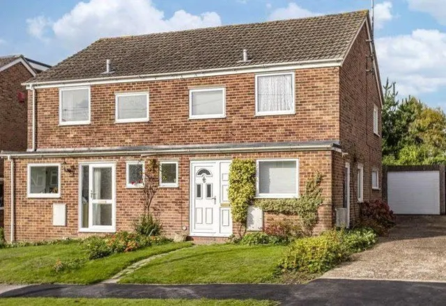 Beech Gardens, Crawley Down, RH10, photo 1
