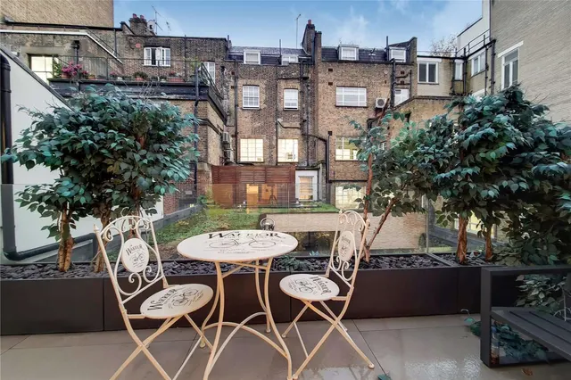 Photo 3 — Cheval Place, London, SW7 1EW