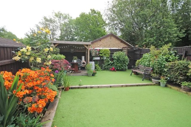 New Milton, Hampshire, photo 2