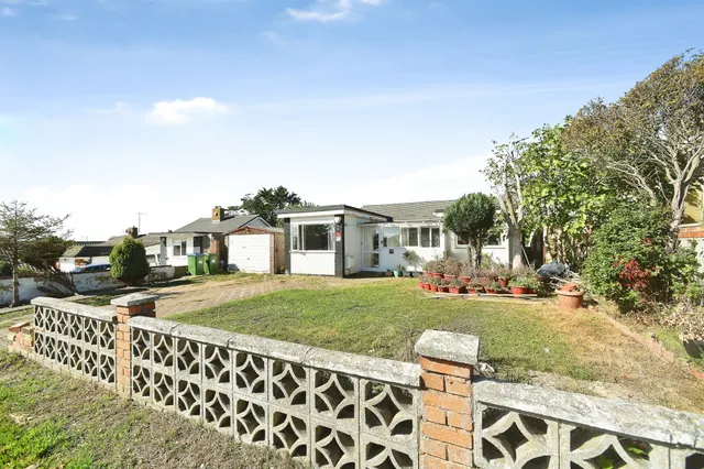 4 bedroom house, Telscombe Cliffs Way, Telscombe Cliffs, BN10
