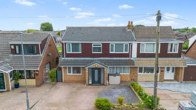 Smock Lane, Ashton-In-Makerfield, Wigan, Wigan, WN4 0SN, photo 1