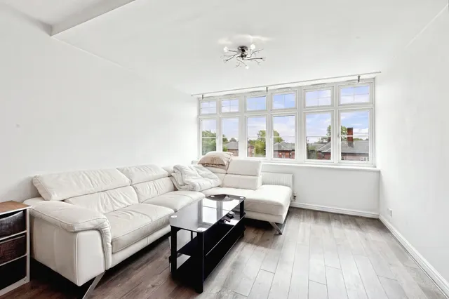 Photo 2 — St. Crispin Drive, Northampton