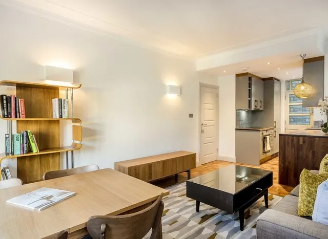 Photo 3 — Cheyne Place, Chelsea, SW3
