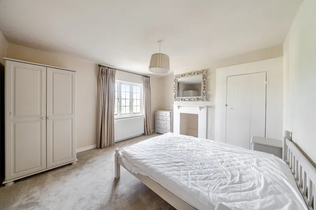 Photo 2 — Mount Pleasant, Hertford Heath, Hertf...
