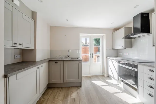 Photo 3 — Mount Pleasant, Hertford Heath, Hertf...