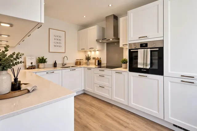 Haroldslea Drive, Horley, RH6, photo 2
