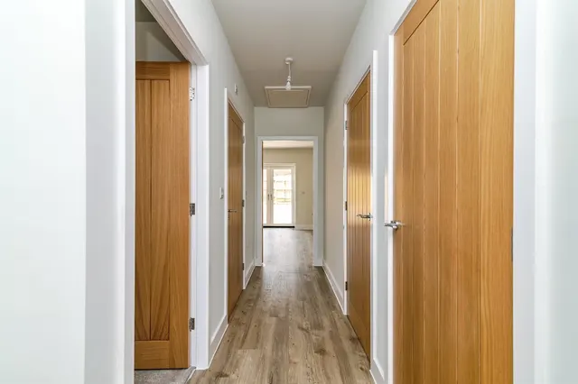 Coventry Lane, Bramcote, NG9, photo 3