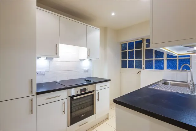 Fulham Road, SW3, photo 2