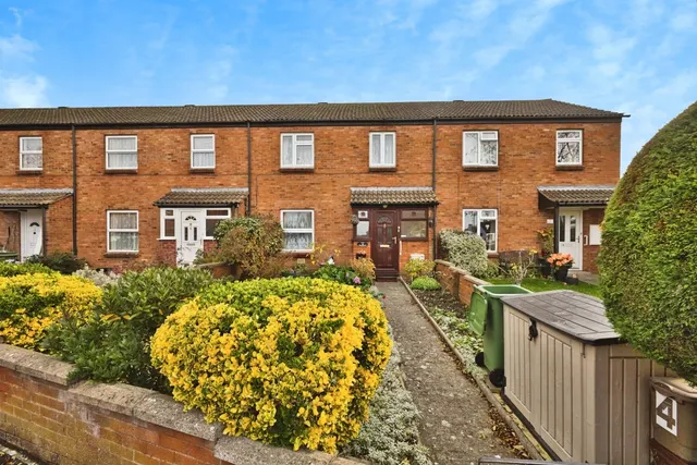 St. Brides Close, Glastonbury, BA6, photo 1