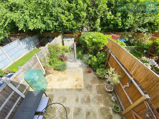 Eglwys Teg, Pendinas Estate, LL11, photo 2