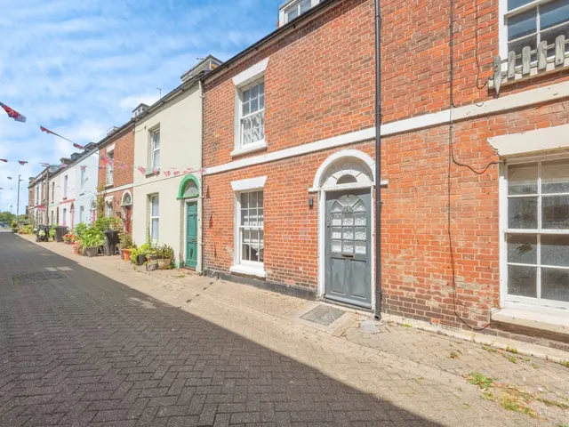 Photo 3 — Wesley Street, WEYMOUTH