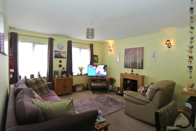 Photo 2 — Berryscroft Road, Staines-Upon-Thames, Surrey, TW18 1NA