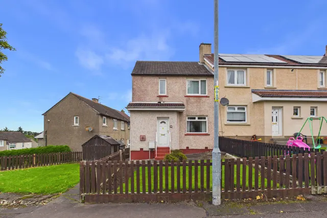 Buchan Street, Wishaw, photo 1
