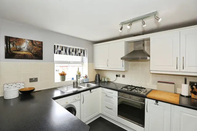 Wrenbury Drive, Northwich, CW9, photo 2