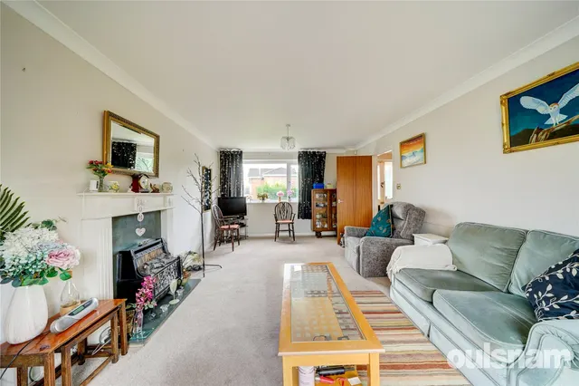 Photo 3 — Portland Road, Droitwich, Worcestershire, WR9 7QW