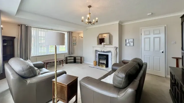 Barnston Way, Burton Upon Stather, photo 2