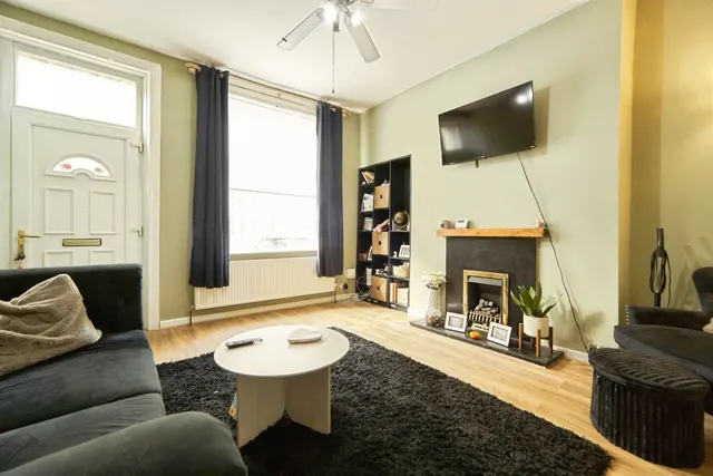 Oxford Street, Keighley, BD21, photo 2