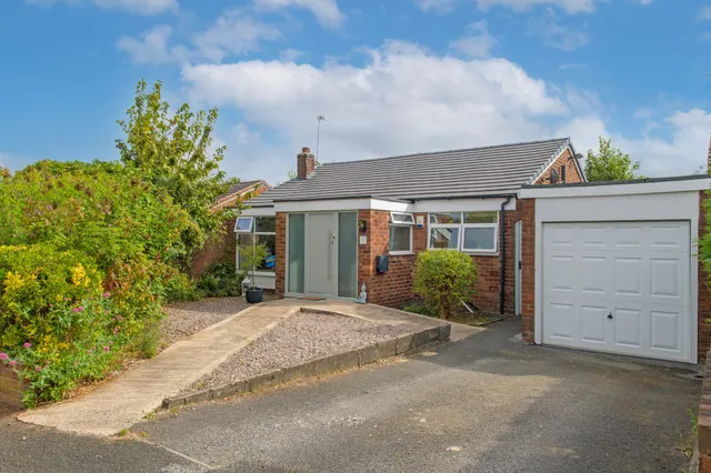 Thirlmere Close, Frodsham, photo 1